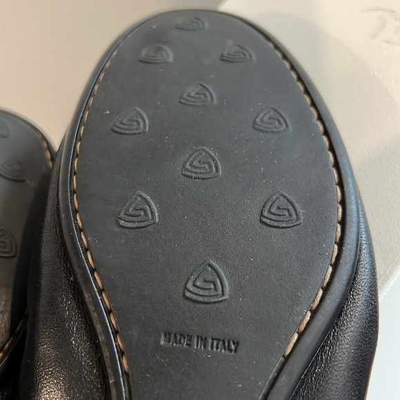 ATTILIO GIUSTI LEOMBRUNI (AGL) ~ black Italian leather buckle loafers - Picture 6 of 16